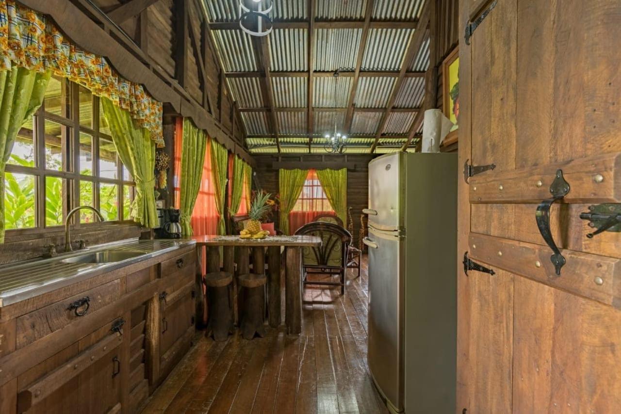 Cabanas Montanas Del Tenorio Rio Celeste Exterior foto